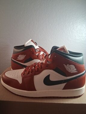 Nike Air Jordan 1